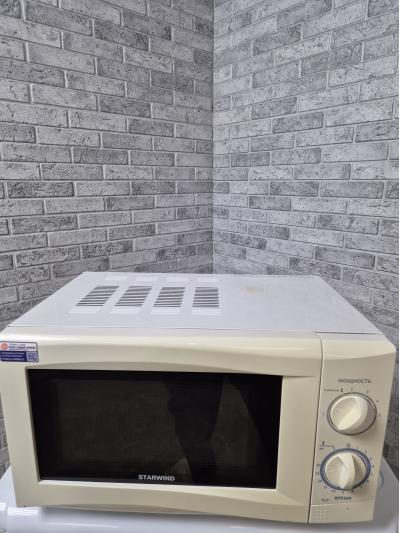 Микроволновая печь STARWIND SMW3220